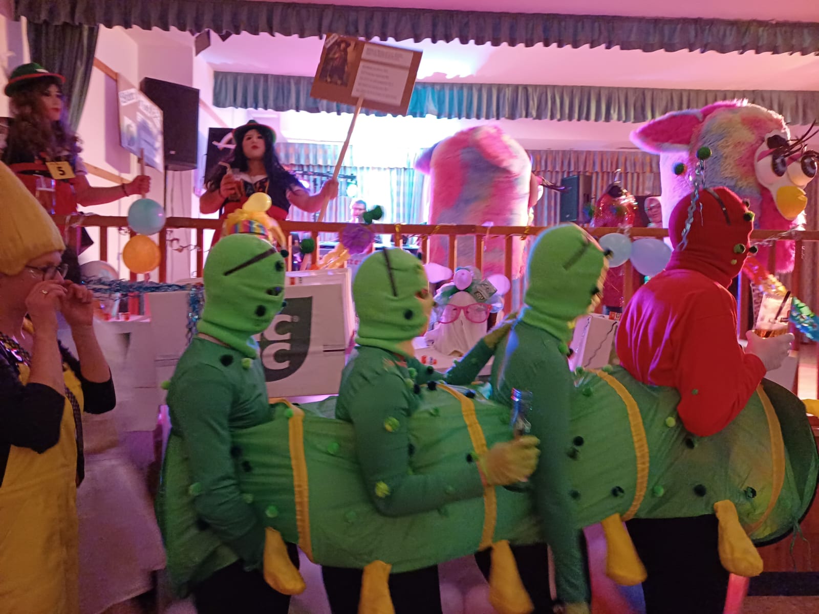 Fasching Unsinniger Donnerstag Grins - 2026 - Vorschaubild 3